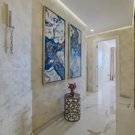 Apartment Poolside Escape